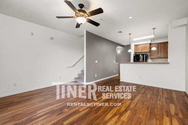 Building Photo - 2001 Club Center Dr