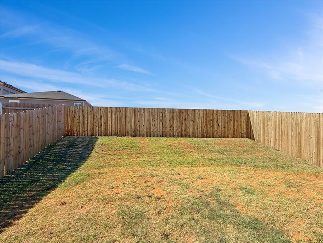 Building Photo - 1211 Clydesdale Dr