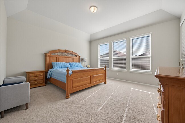 Building Photo - 32227 Cedar Crst Dr