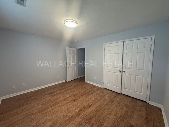 Building Photo - NW KNOXVILLE ALL ONE LEVEL 3 BEDROOM, 2 BA...