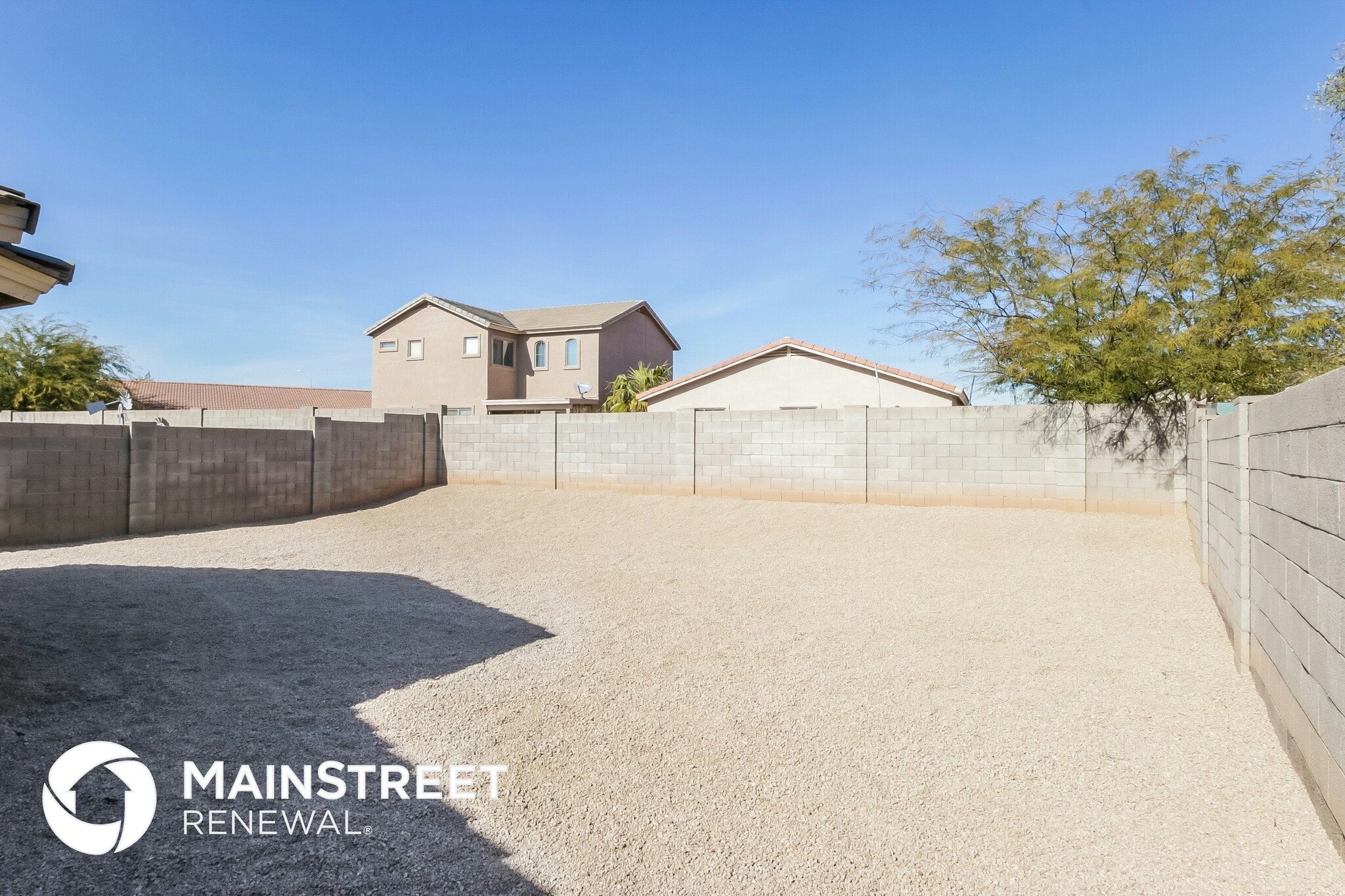 Building Photo - 6242 W Illini St