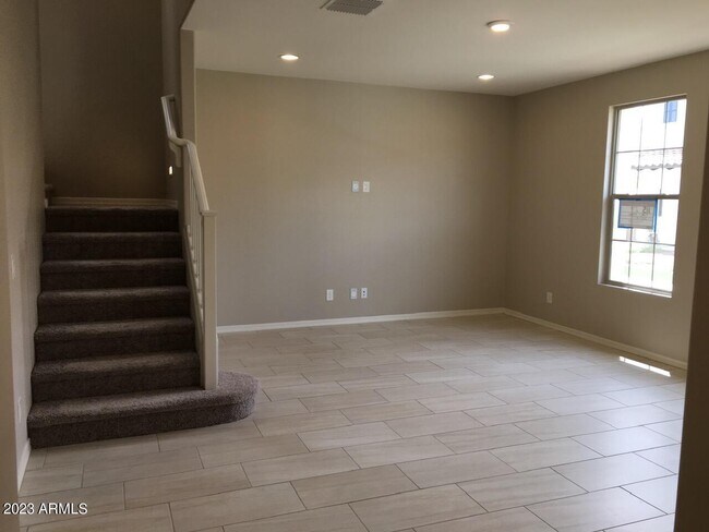 Building Photo - 9338 S 34th Dr