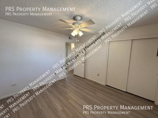 Building Photo - 1851 E University Dr