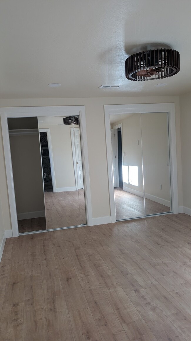 Building Photo - 9302 Sunrise Park Dr