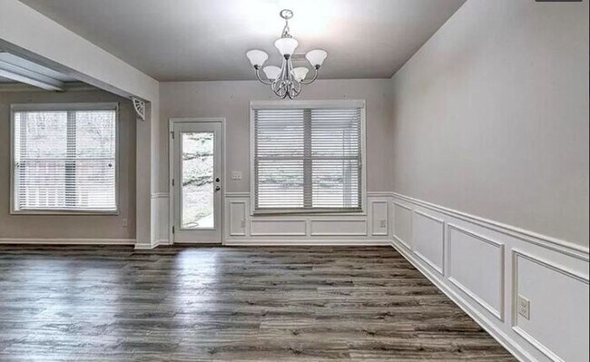 Building Photo - 5076 Apple Grove Rd NE
