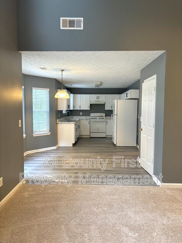 Building Photo - 4504 Carriage Park Dr