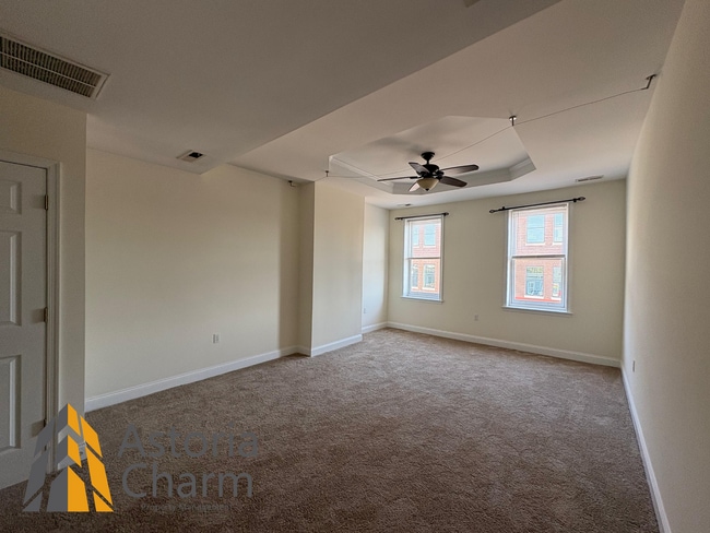Building Photo - Backyard Fire Pit, Rooftop Terrace, and Mo...