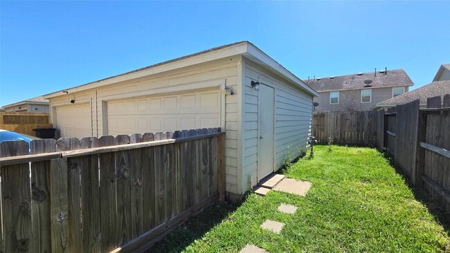 Building Photo - 16751 Pine Castle Dr