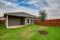 Building Photo - 613 Blackland dr
