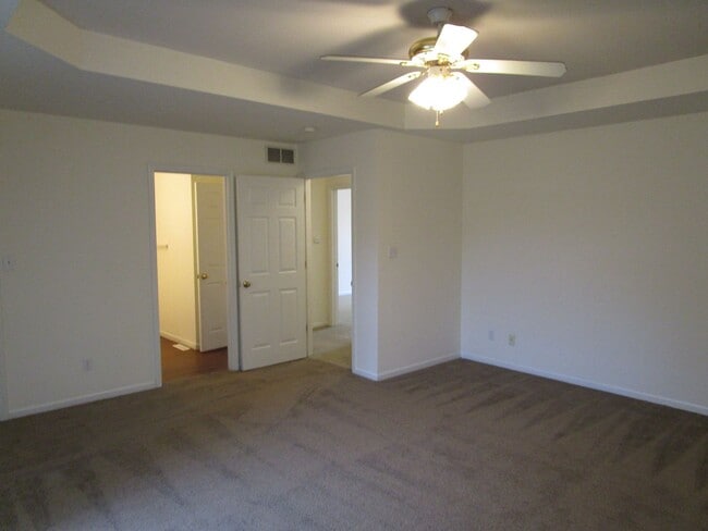 Building Photo - 1619-1621-1621 Juniper Dr