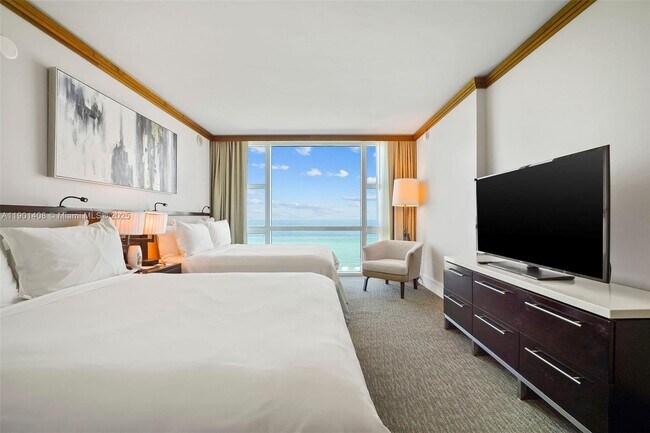 Building Photo - 6801 Collins Ave