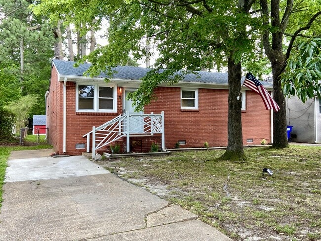 Primary Photo - 6429 Tuttle Ave