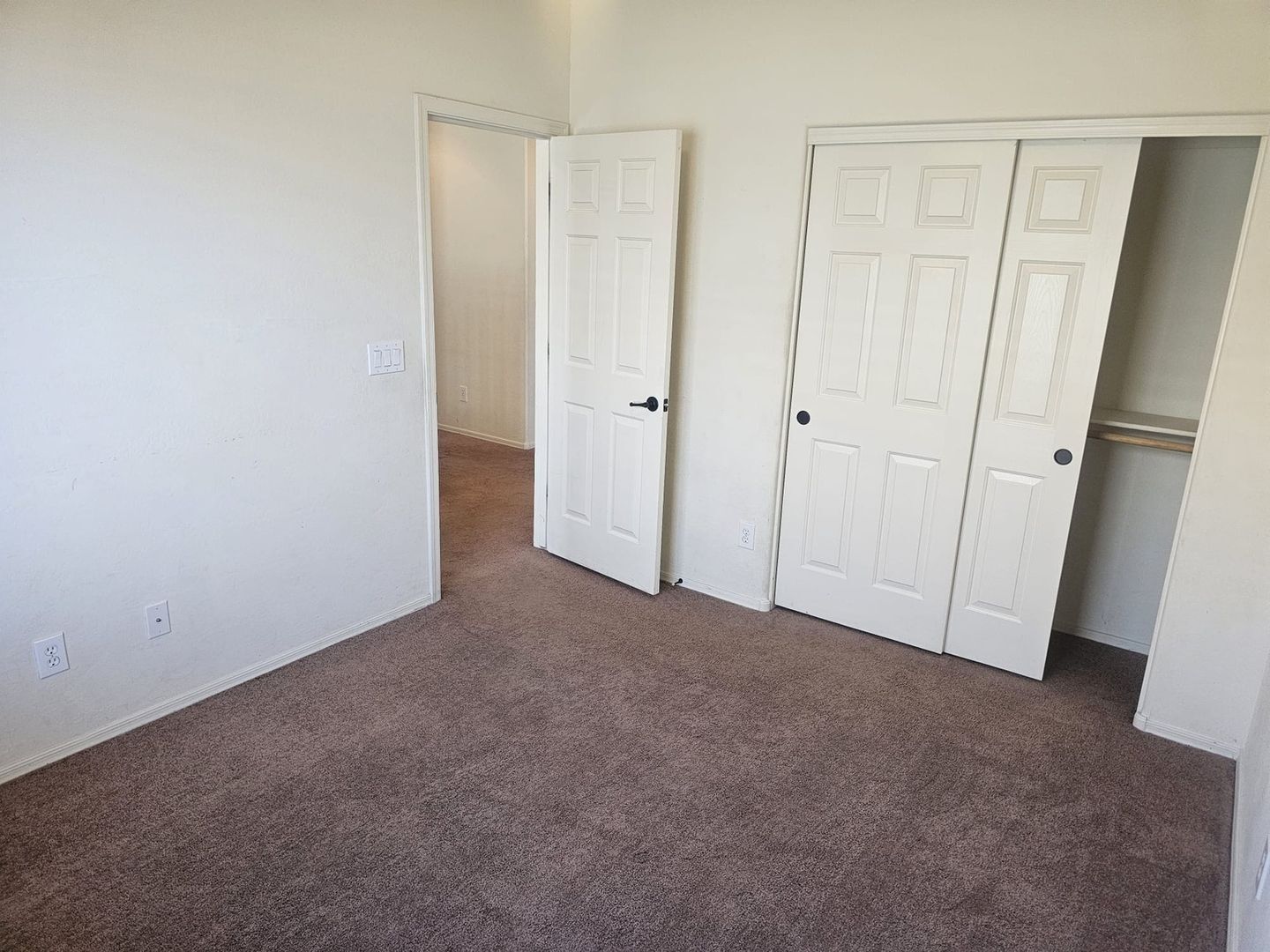 Building Photo - 7716 S 37th Way