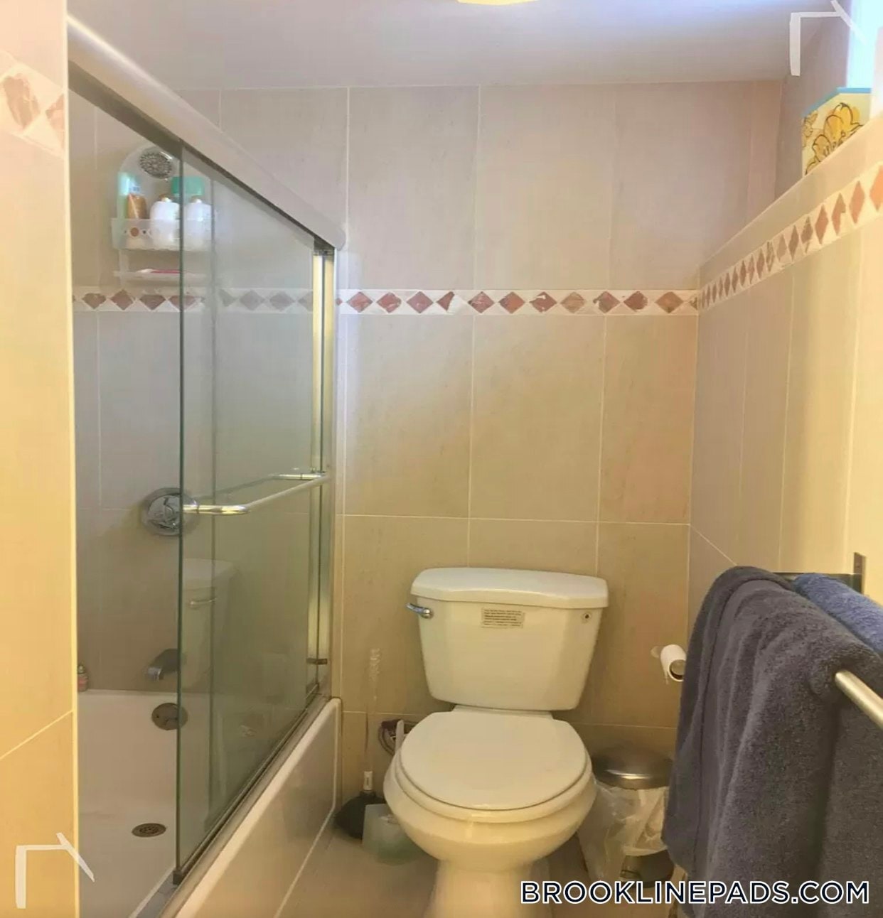 Building Photo - 94 Pleasant St