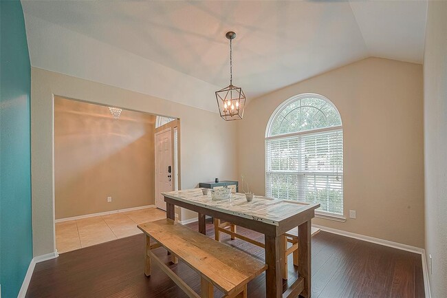 Building Photo - 7619 Sarsaparilla Ln