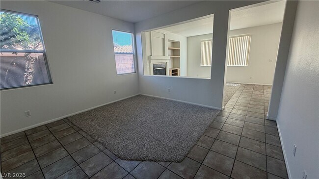 Building Photo - 2424 Predera Ave
