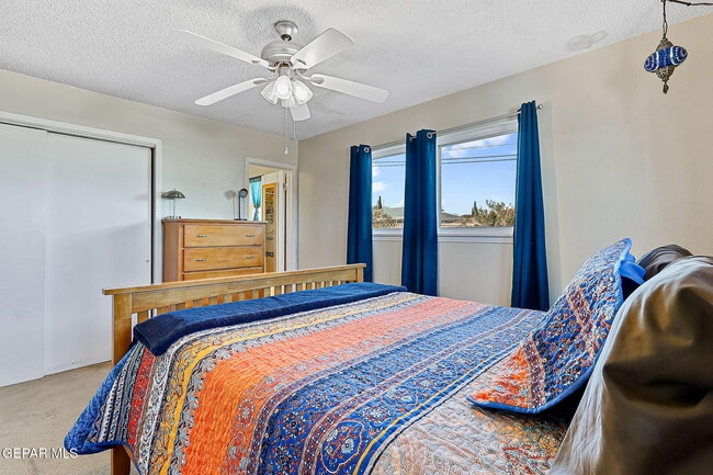 Building Photo - 4713 Sun Valley Dr