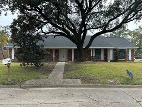 Building Photo - 4821 Burning Tree Dr