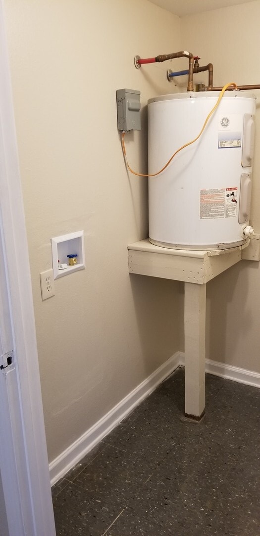 Building Photo - 925-927 Flood St