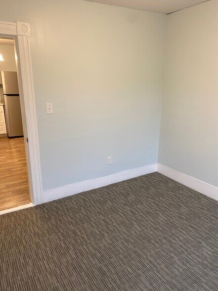 Bedroom - 114 Hampson St