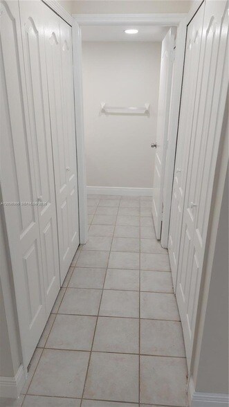 Building Photo - 7083 SW 158th Ct