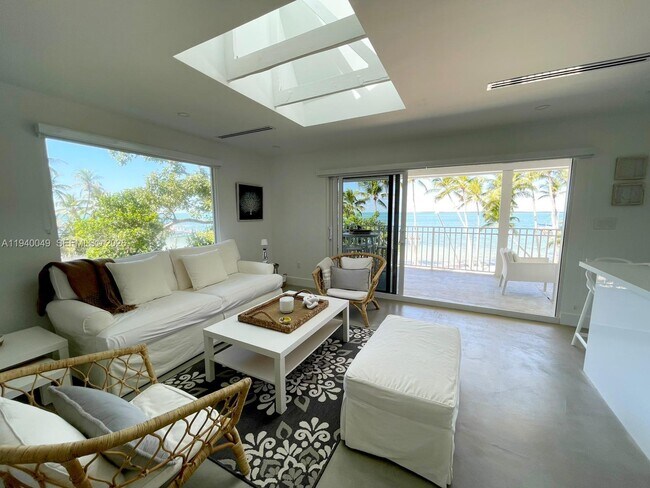 Building Photo - 96180 Overseas Hwy