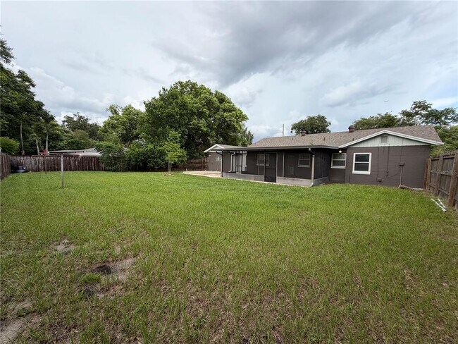 Building Photo - 710 Winthrop Pl