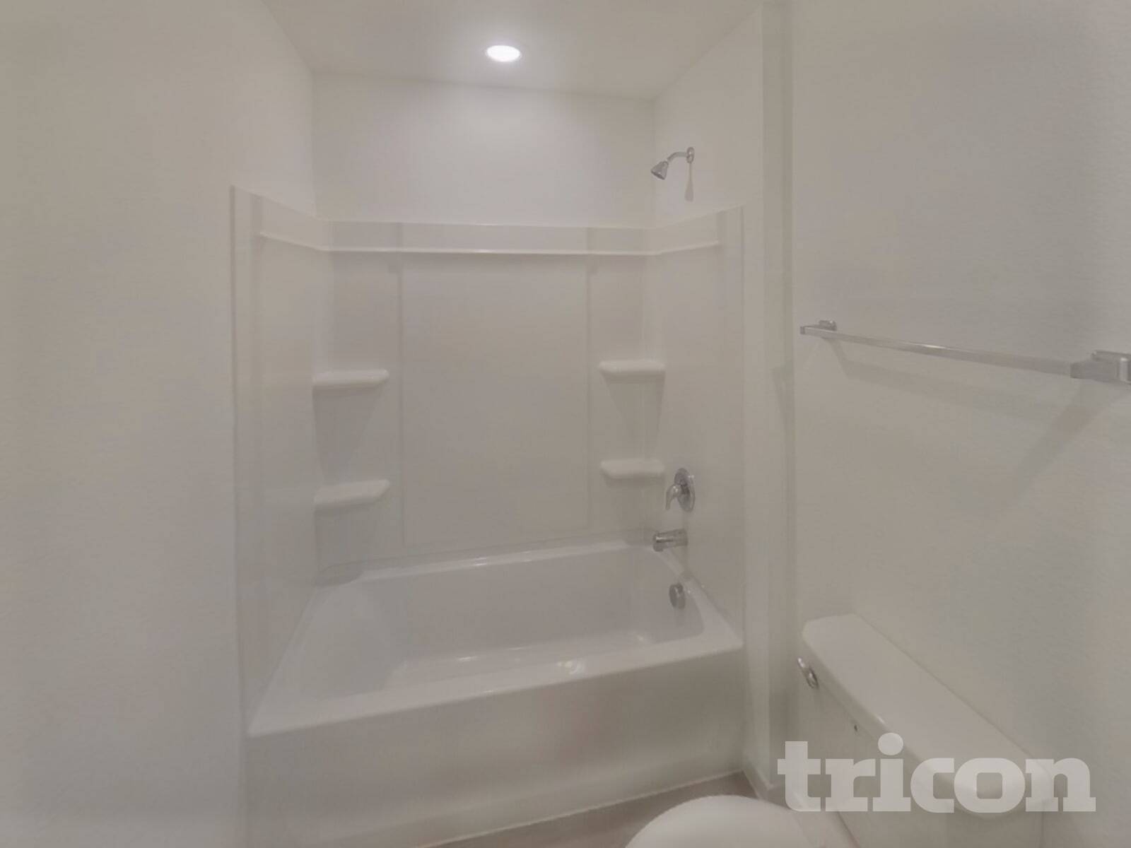 Building Photo - 807 Ponderosa Ln