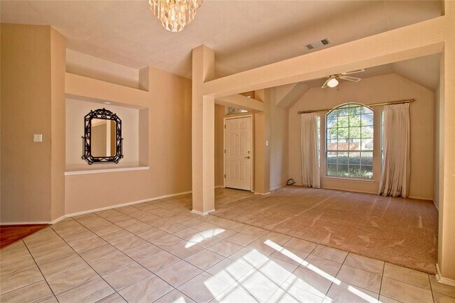 Building Photo - 108 Rio Vista Dr