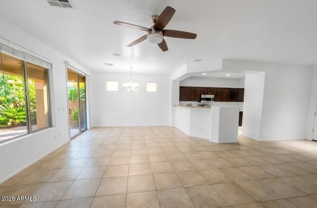 Building Photo - 5336 W Hasan Dr