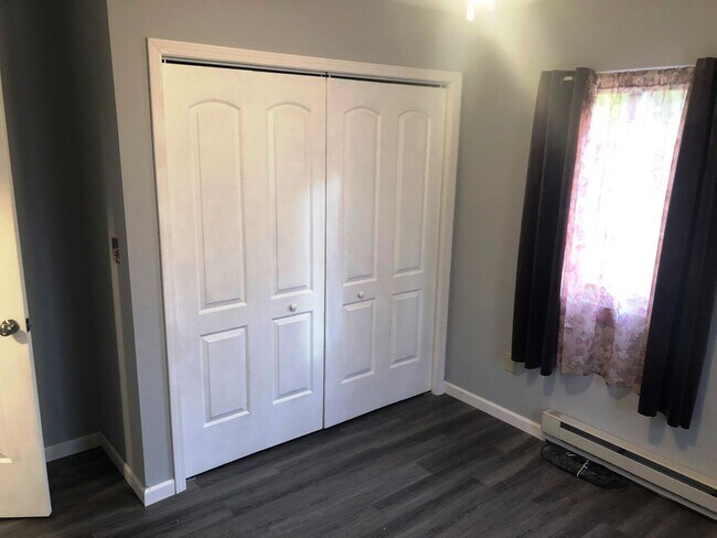 Building Photo - 520 - 1136-38 Delos