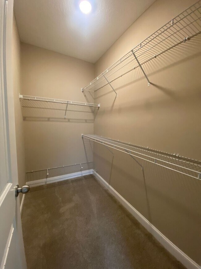 Building Photo - 116 Brasher Dr
