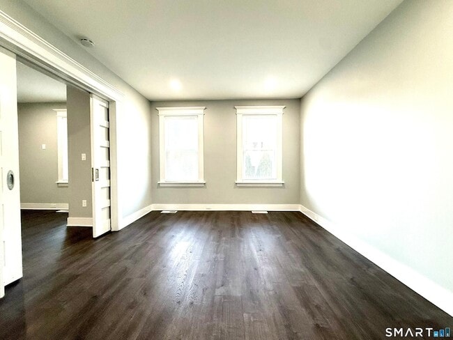 Building Photo - 7 Burritt Ave