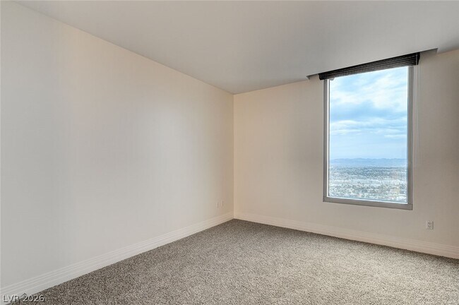 Building Photo - 322 Karen Ave