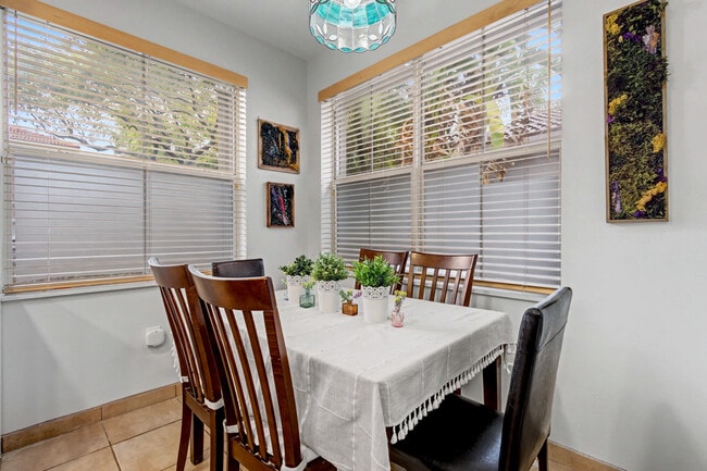 Building Photo - 1545 Seagrape Way