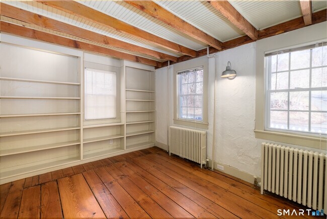 Building Photo - 1187 Mt Carmel Ave