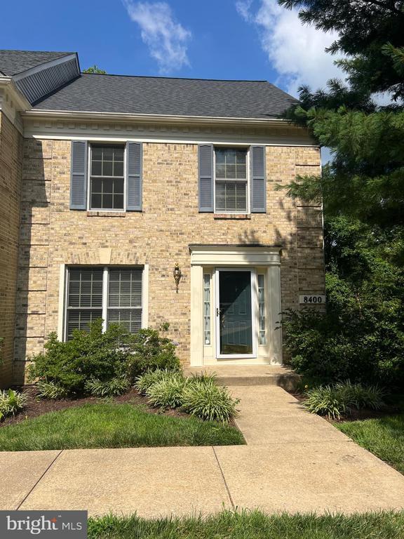 Primary Photo - 8400 Cedarcreek Ct