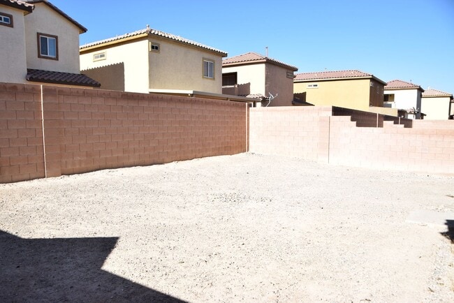 Building Photo - NORTH - 2 STORY HOME - 89081