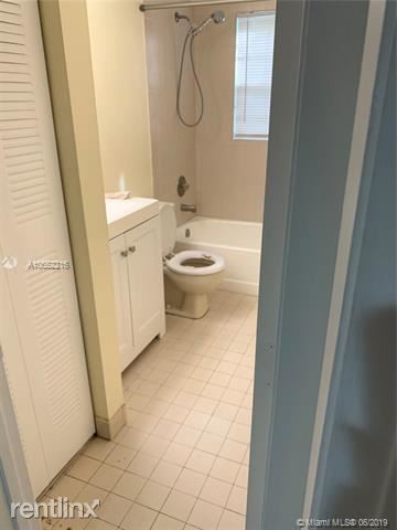 Building Photo - 2 br, 2 bath Condo - ELAN AT CALUSA CONDO II