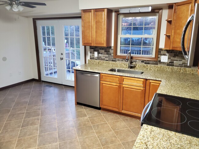 Building Photo - 1402 Milestone Dr