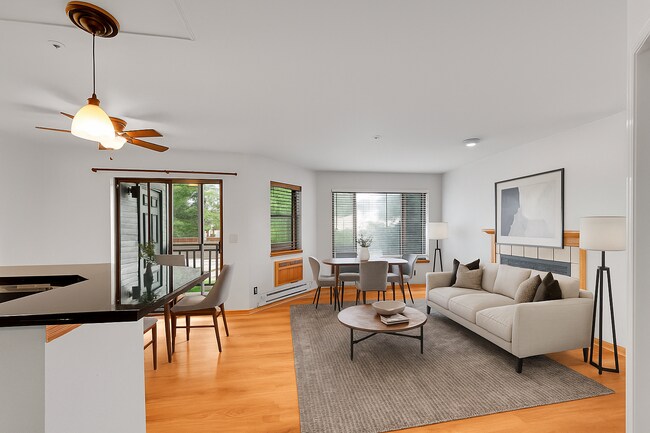 Building Photo - $2,195.00, 2 Bed 2 Bath Condo in Boulder w...