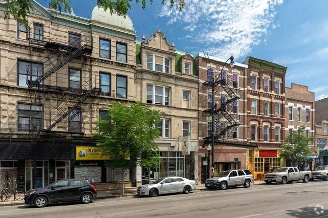 Building Photo - 1328 W 18th St