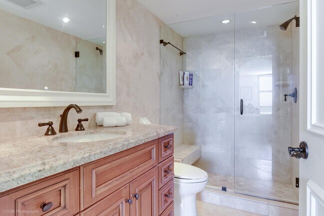 Building Photo - 651 Okeechobee Blvd