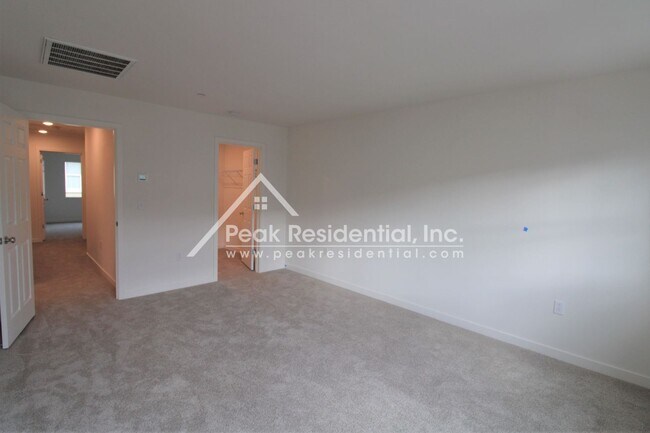Building Photo - 3 br, 2.5 bath House - 3007 Magical Walk