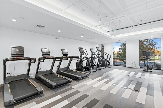 Building Photo - 99 Sumner St