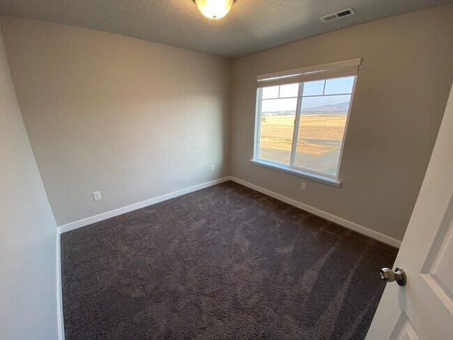 Building Photo - 4209 W Rail Trail Ln