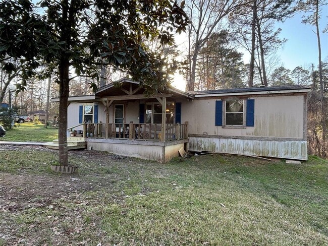 Primary Photo - 111 Lakeside Woods Dr