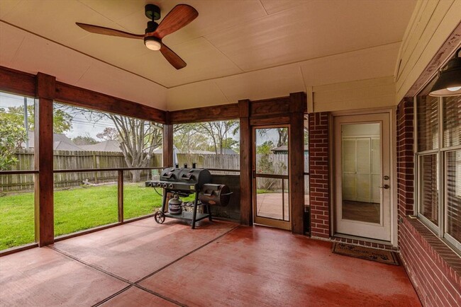 Building Photo - 16022 Capistrano Falls Dr