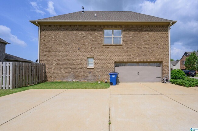 Building Photo - 5067 Skylar Way