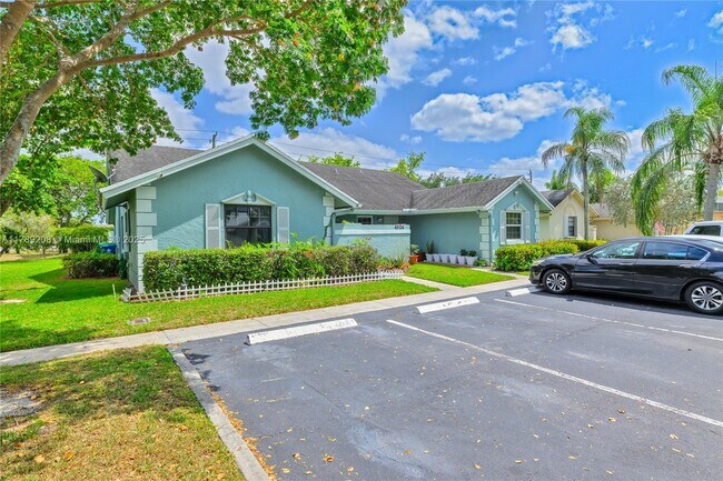 Primary Photo - 4332 NW 120th Ln